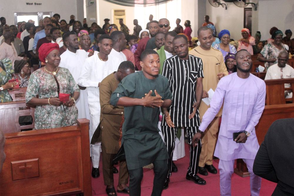 Thanksgiving service moment 3